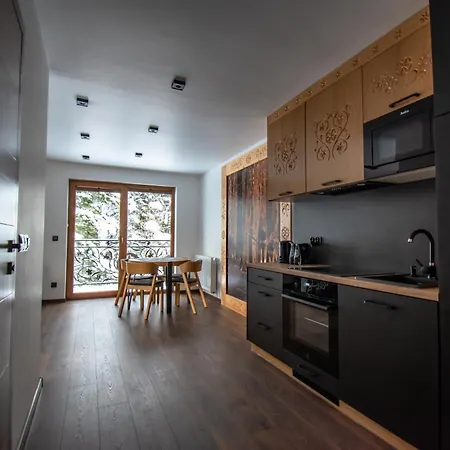 Cyrhel Apartment